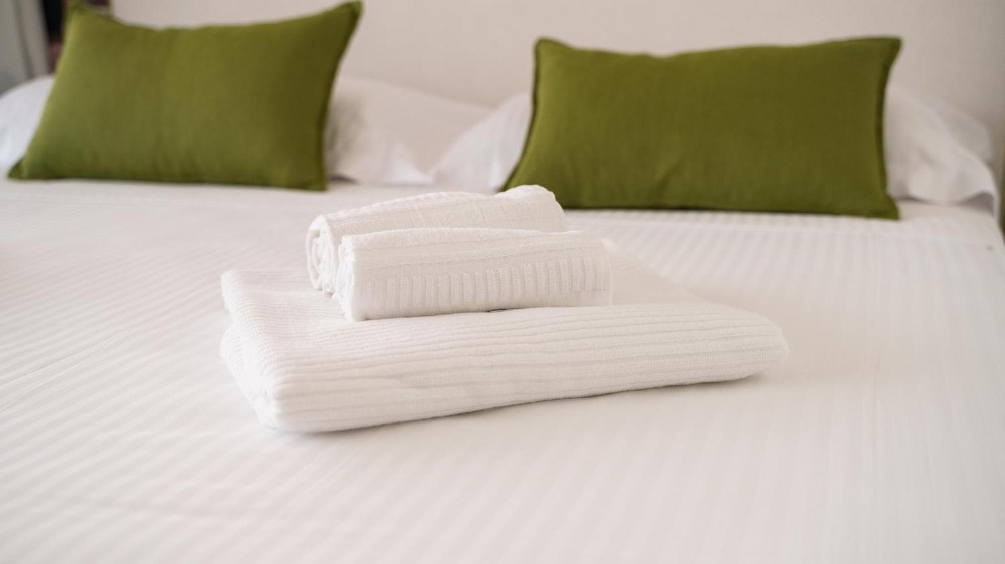 Welcomely - Affittacamere Seamphony Rooms ออลเบีย ภายนอก รูปภาพ