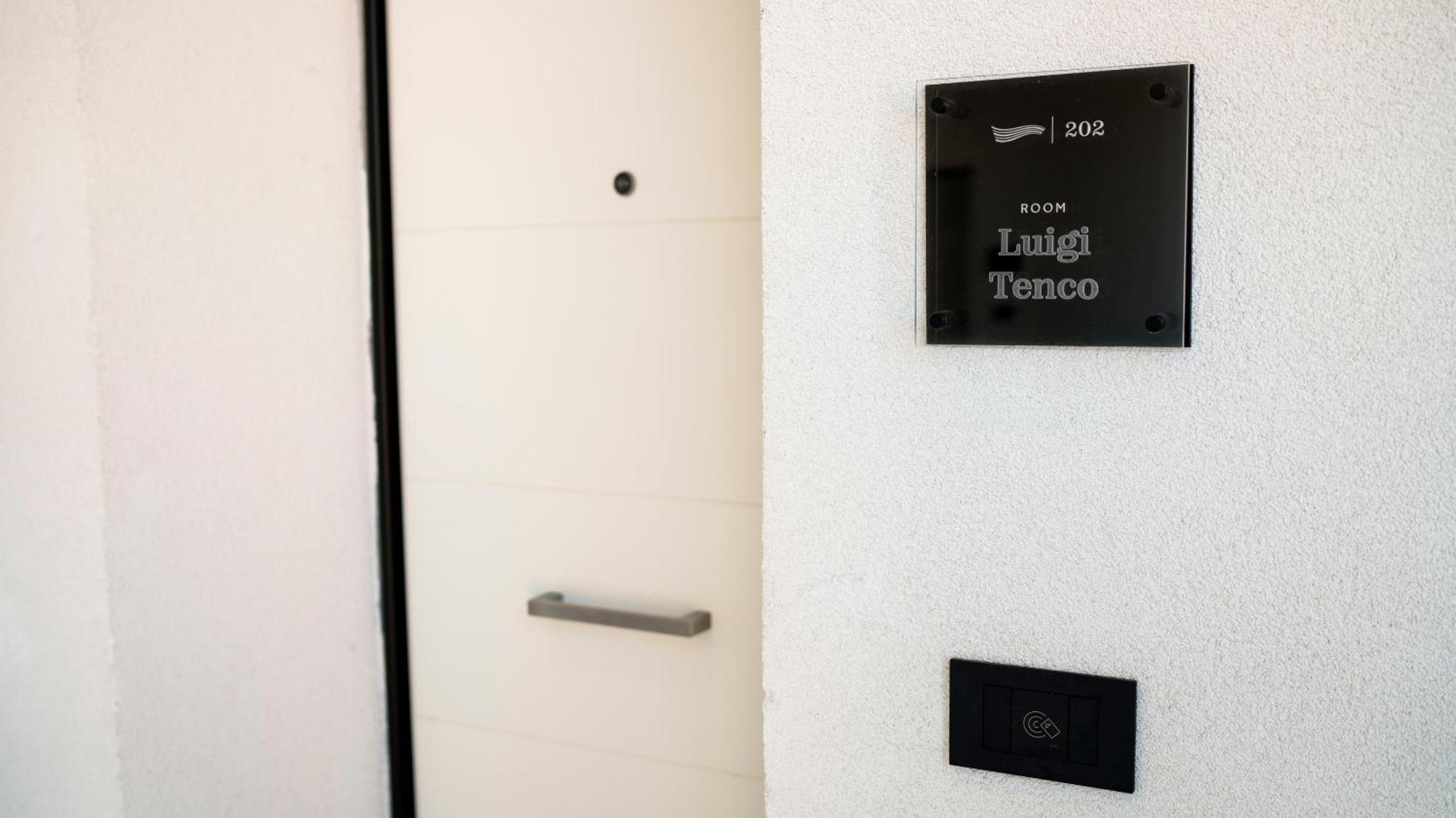 Welcomely - Affittacamere Seamphony Rooms ออลเบีย ภายนอก รูปภาพ